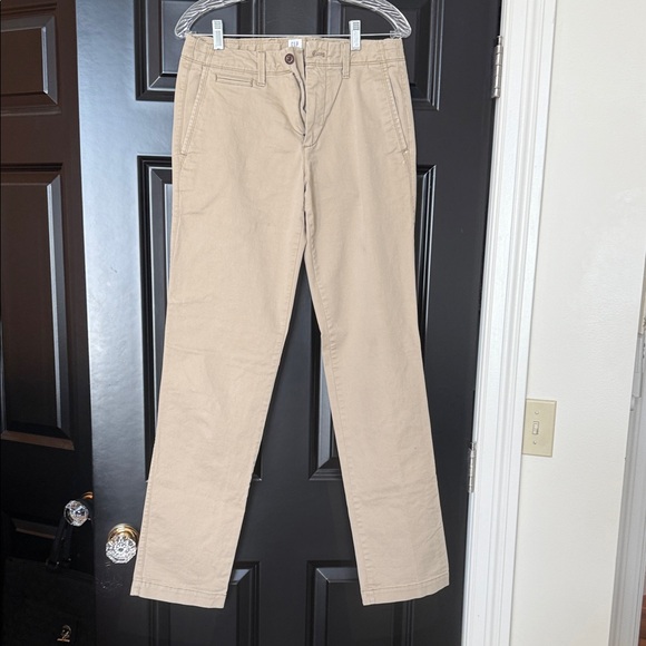 GAP Men's Khaki Chinos - Picture 1 of 4